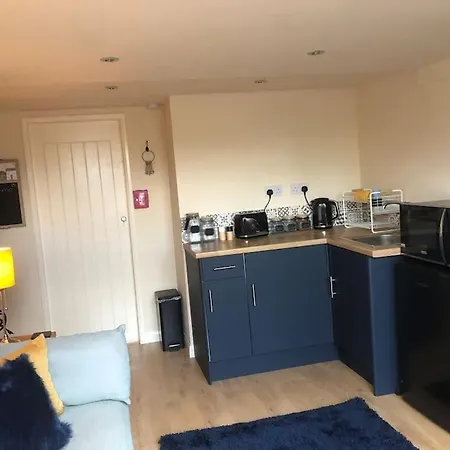 Adorable 1 Bedroom Apartment In Ironbridge Telford Exterior photo