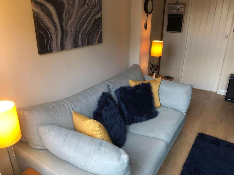 Adorable 1 Bedroom In Ironbridge Appartement